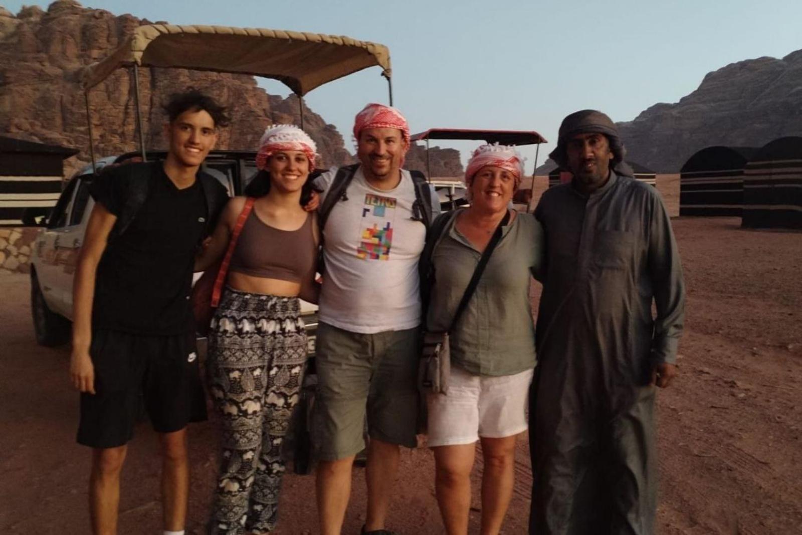 Welcome To Wadi Rum Camp Hotel Luaran gambar